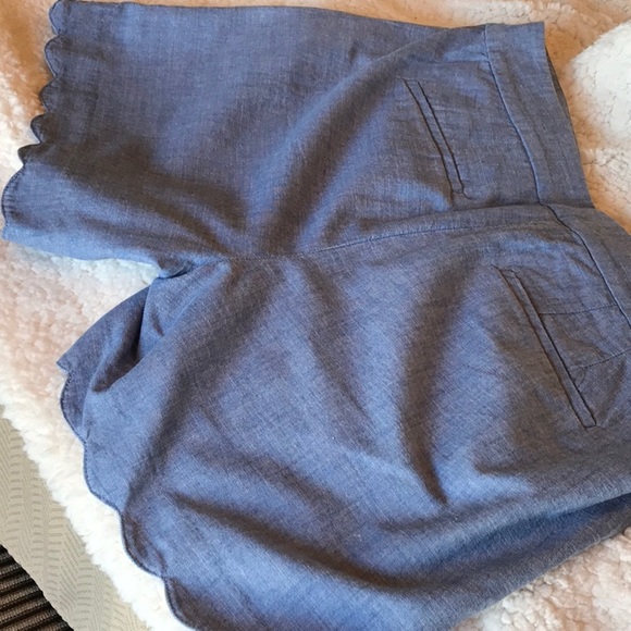 Talbots size 8 chambray scalloped hem shorts.  5” inseam. Like new.  See pics. - Picture 2 of 7